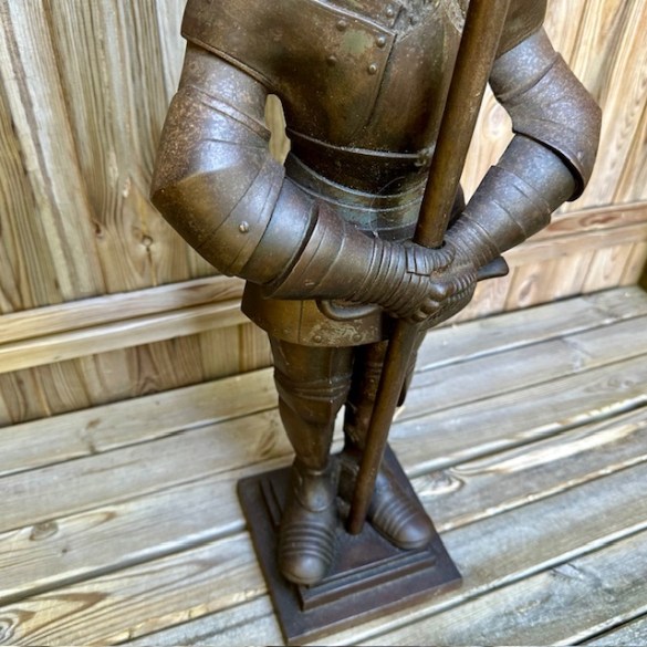 Nestor Knight 3